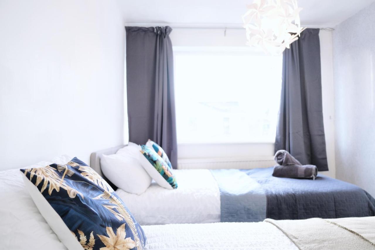 Bee Stays - Maliston House Great Sankey エクステリア 写真